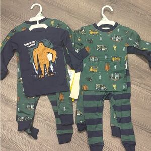 Carter's Green and Navy Pajama Set with Fun Print